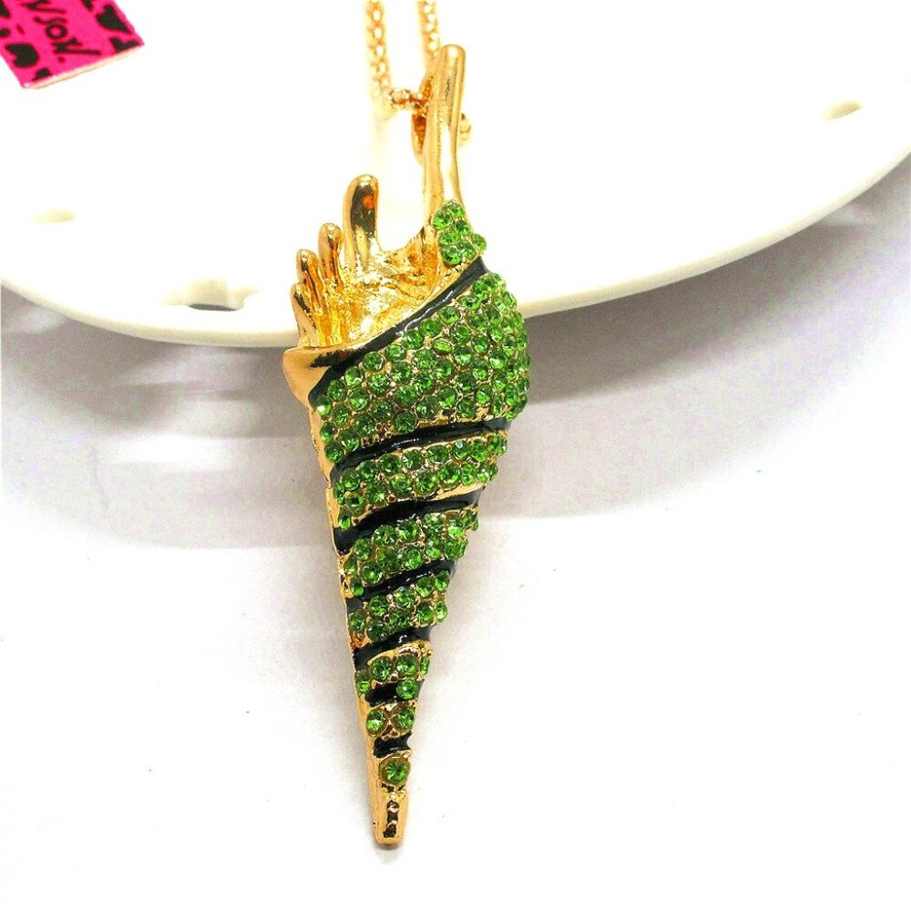 Betsey Johnson Conch Necklace